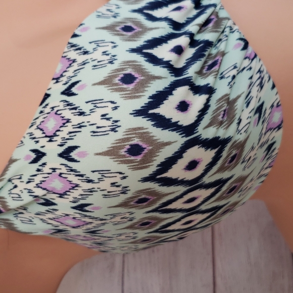 Victoria's Secret Bikini Top 34DD 34E - Picture 7 of 9